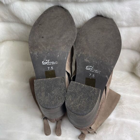 Sbicca Vintage Collection leather distressed suede light brown ankle boo… - Picture 9 of 10